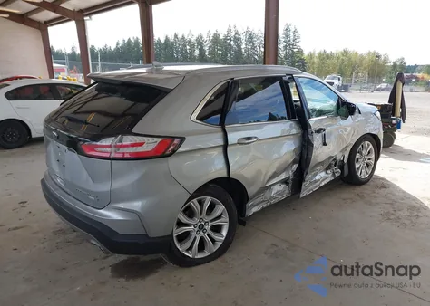 2020 Ford Edge Titanium z USA, uszkodzony, nr VIN 2FMPK4K9XLBA16376